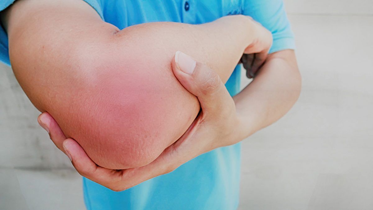 Elbow sprain symptoms - the causes and effective treatment